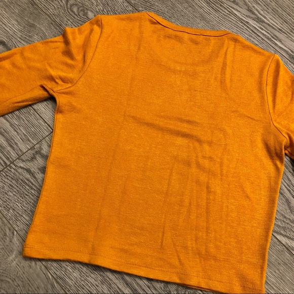 SOLD Wilfred Free Long Sleeve Crop Top - Picture 3 of 3